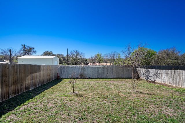 2404 Christoff LOOP, Austin, TX 78748