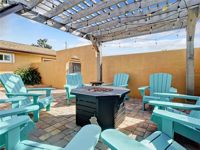 12 COLLINSON COURT, Palm Coast, FL 32137