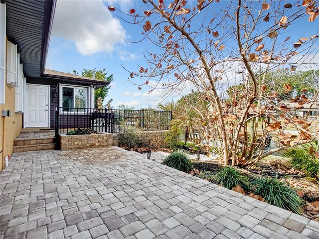 12 COLLINSON COURT, Palm Coast, FL 32137