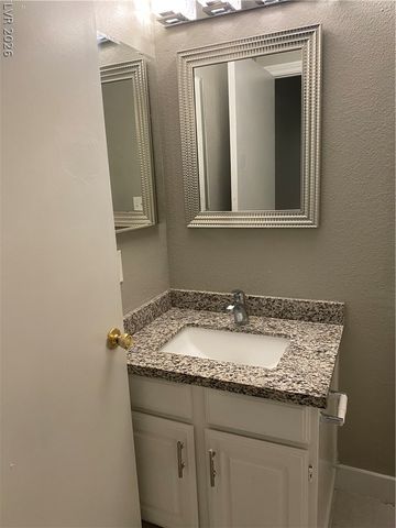 271 North Lamb Boulevard D, Las Vegas, NV 89110