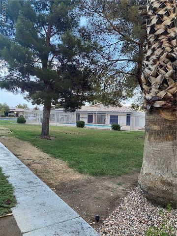271 North Lamb Boulevard D, Las Vegas, NV 89110