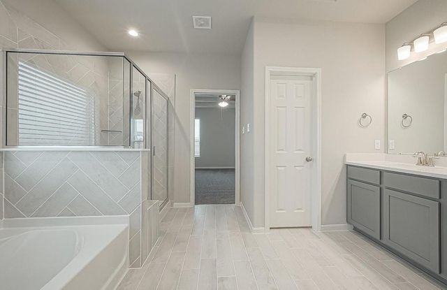 1041 Comal Trail, Dayton, TX 77535