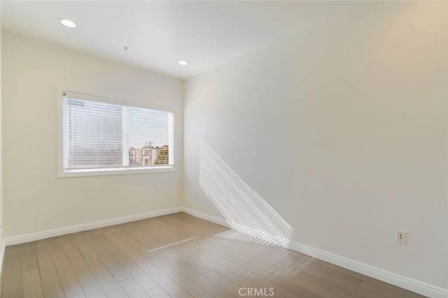 711 E Angeleno Avenue 102, Burbank, CA 91501