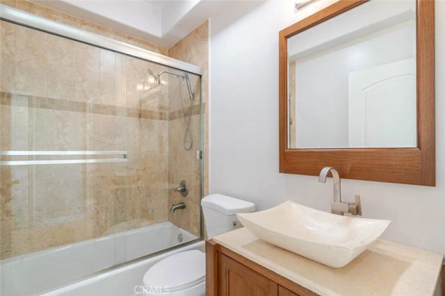 711 E Angeleno Avenue 102, Burbank, CA 91501