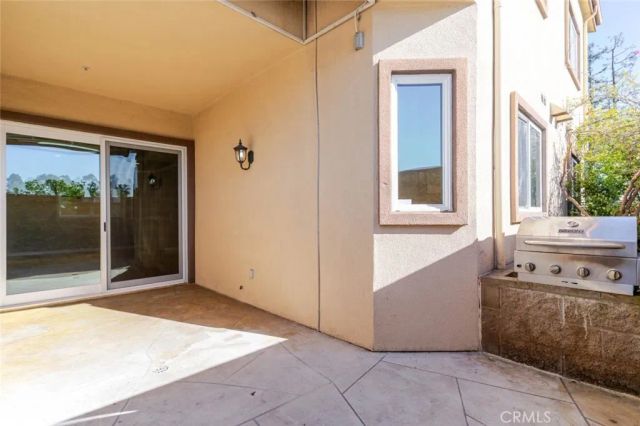 711 E Angeleno Avenue 102, Burbank, CA 91501