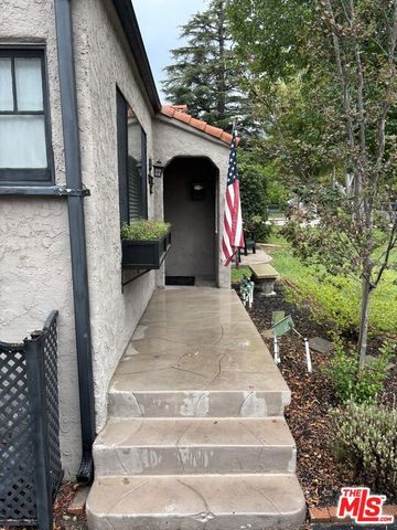 1431 N Hill Avenue, Pasadena, CA 91104