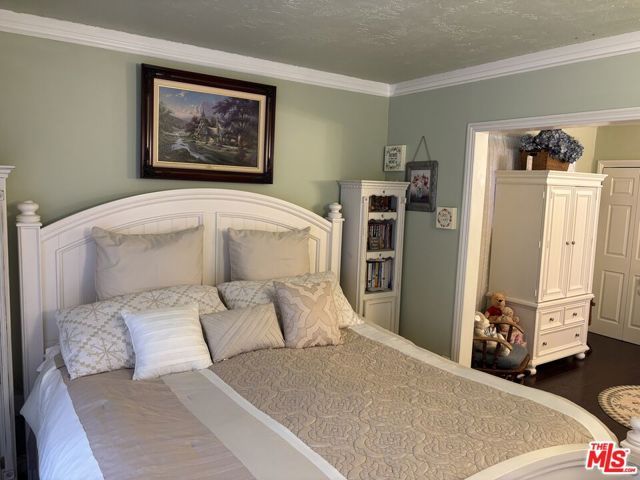 1431 N Hill Avenue, Pasadena, CA 91104