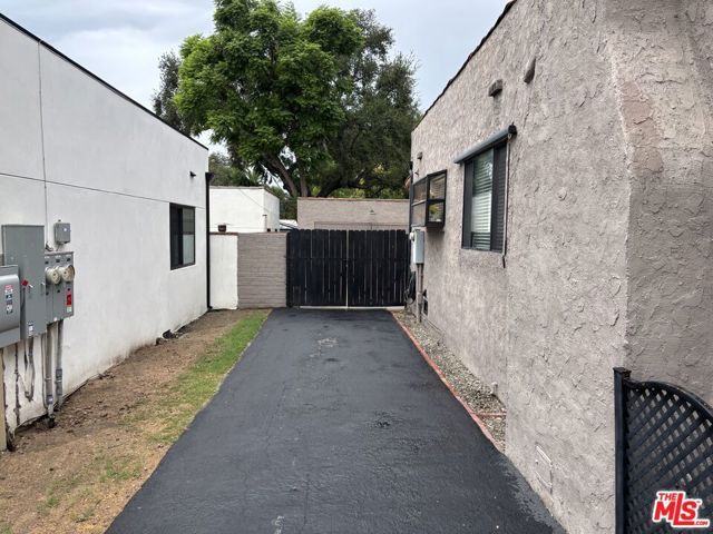 1431 N Hill Avenue, Pasadena, CA 91104