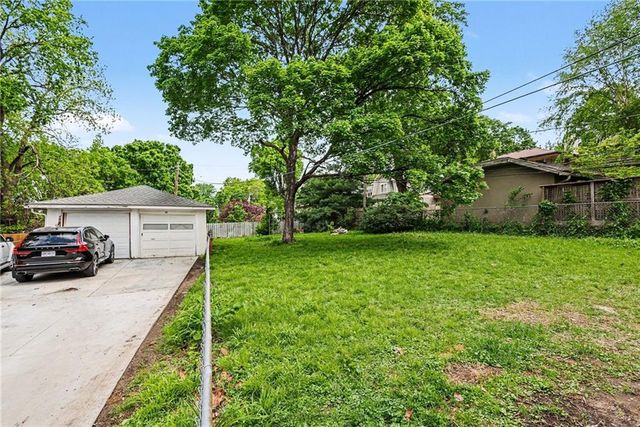 122 E 59th Street, Kansas City, MO 64113