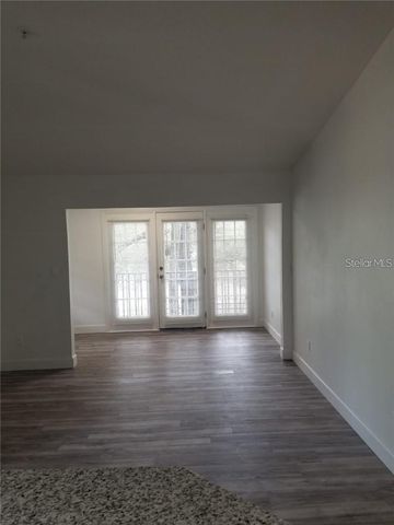 236 AFTON SQUARE 201, Altamonte Springs, FL 32714