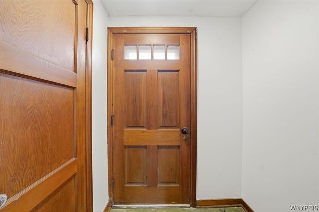 795 Mineral Springs Road, West Seneca, NY 14224