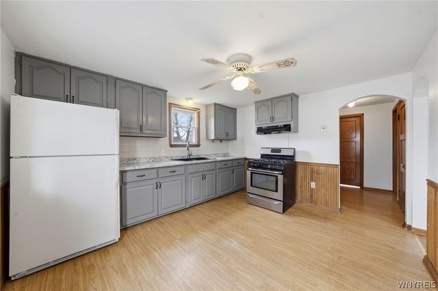 795 Mineral Springs Road, West Seneca, NY 14224