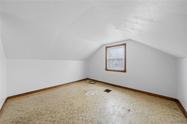 795 Mineral Springs Road, West Seneca, NY 14224