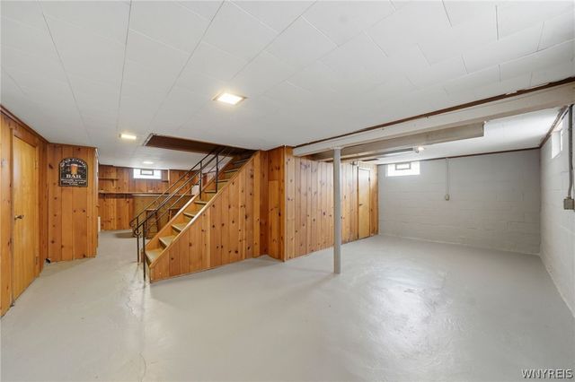 795 Mineral Springs Road, West Seneca, NY 14224