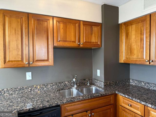 2479 Peachtree Road NE 1714, Atlanta, GA 30305