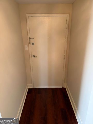 2479 Peachtree Road NE 1714, Atlanta, GA 30305