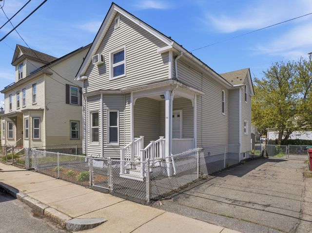 54 Hampshire St, Lowell, MA 01850