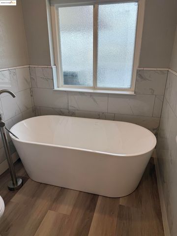 5681 Starboard Dr, Discovery Bay, CA 94505