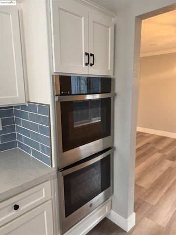 5681 Starboard Dr, Discovery Bay, CA 94505