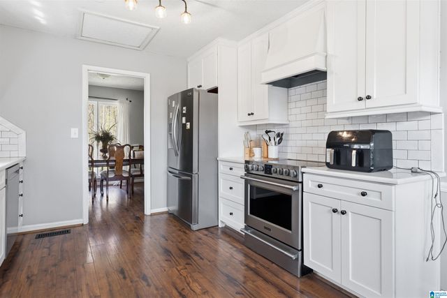 3021 VIRGINIA DRIVE, Hueytown, AL 35023