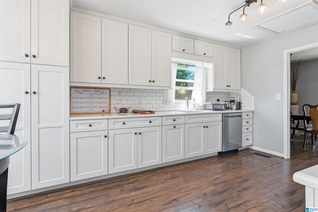 3021 VIRGINIA DRIVE, Hueytown, AL 35023