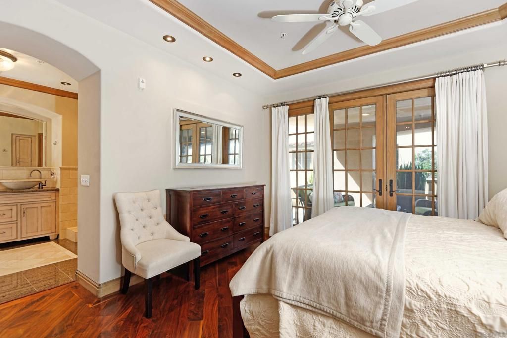 Image 8 of property listing at 120 C Ave 205, Coronado, CA 92118