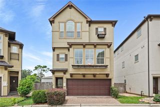 10020 Spring Shadows Park Circle, Houston, TX 77080
