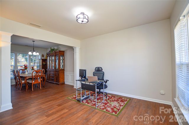 9144 Linden Tree Lane, Charlotte, NC 28277