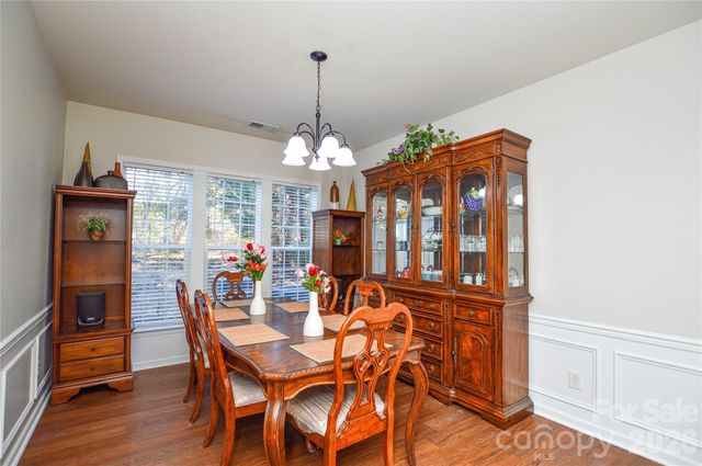 9144 Linden Tree Lane, Charlotte, NC 28277