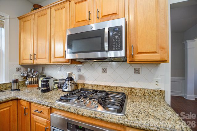 9144 Linden Tree Lane, Charlotte, NC 28277