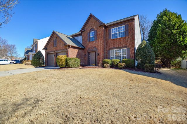 9144 Linden Tree Lane, Charlotte, NC 28277