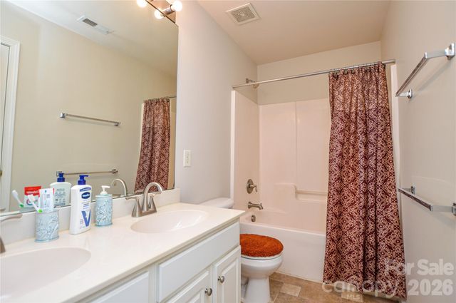 9144 Linden Tree Lane, Charlotte, NC 28277