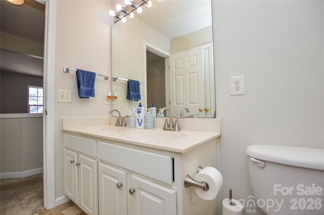 9144 Linden Tree Lane, Charlotte, NC 28277