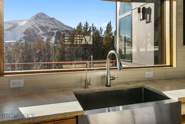 10 Middle Rider Road, Big Sky, MT 59716