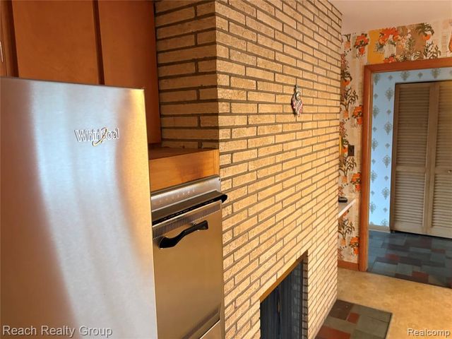 28438 San Marino Drive, Southfield, MI 48034