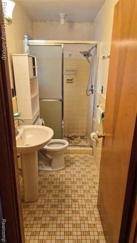 28438 San Marino Drive, Southfield, MI 48034