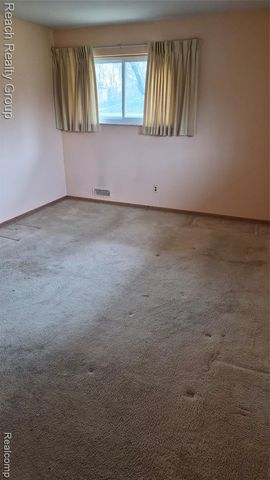 28438 San Marino Drive, Southfield, MI 48034