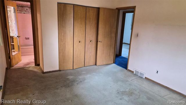 28438 San Marino Drive, Southfield, MI 48034