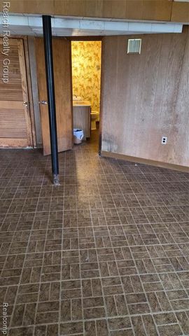 28438 San Marino Drive, Southfield, MI 48034