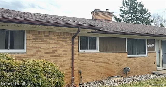 28438 San Marino Drive, Southfield, MI 48034