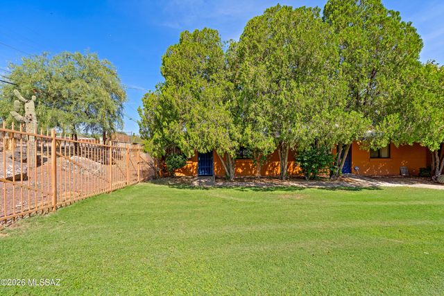 350 N Silverbell Rd Apt 111, Tucson, AZ 85745