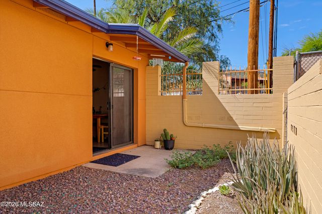 350 N Silverbell Rd Apt 111, Tucson, AZ 85745