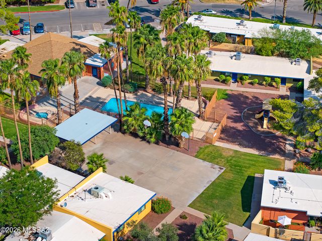 350 N Silverbell Rd Apt 111, Tucson, AZ 85745