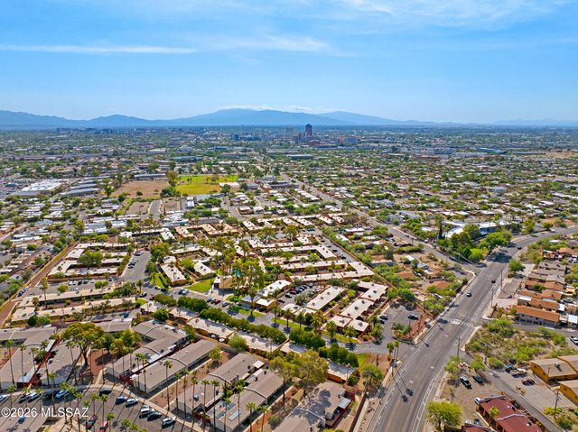 350 N Silverbell Rd Apt 111, Tucson, AZ 85745