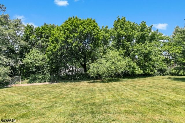 23 Wayne Ter, Bernards Twp., NJ 07920