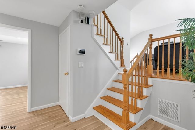 23 Wayne Ter, Bernards Twp., NJ 07920