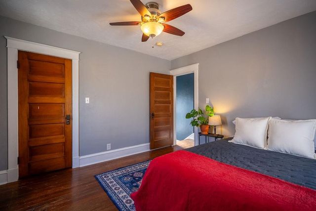 633 Alabama Street, Lawrence, KS 66044