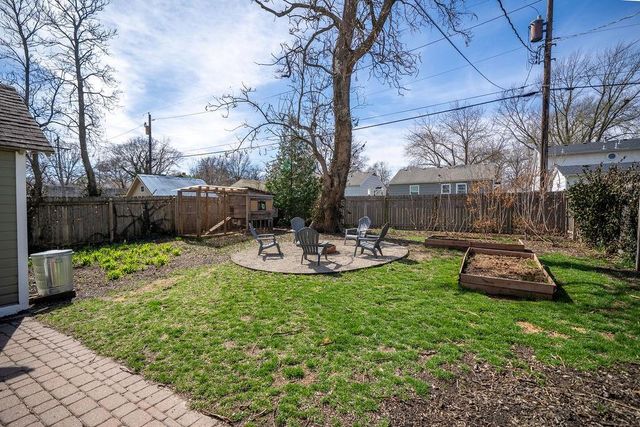 633 Alabama Street, Lawrence, KS 66044