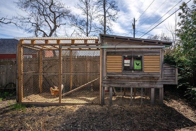 633 Alabama Street, Lawrence, KS 66044