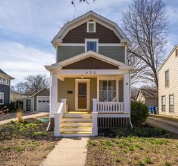 633 Alabama Street, Lawrence, KS 66044